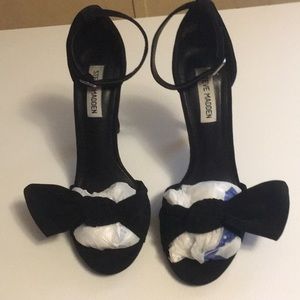 Steve Madden Dixie Black Suede Stiletto Heels